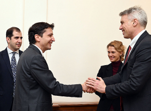 Министр финансов Армении принял Себастьяна Молинеуса