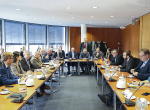 Արարատ Միրզոյանը հանդիպել է Գերմանիայի Բունդեսթագի հանձնաժողովների ավագ պատգամավորների հետ