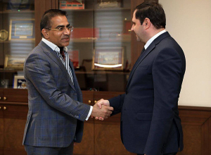 Министр обороны РА принял посла Индии