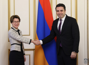 Продвижение мирной повестки – принцип и стратегия РА: Ален Симонян на встрече с послом Латвии