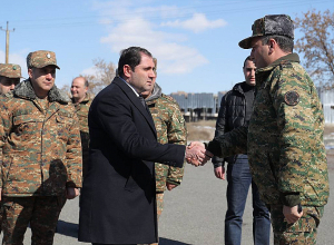 Սուրեն Պապիկյանն անակնկալ այցելել է Վ. Սարգսյանի անվան ռազմական համալսարան