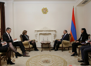 Секретарь СБ принял новоназначенного посла США