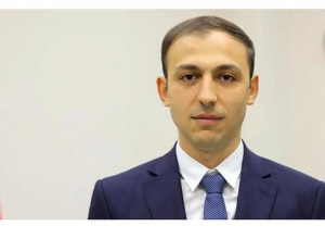 Միջազգային հանրությունը պետք է շրջափակումը վերացնելու ճնշում գործադրի, ոչ թե պարենամթերքի ներկրման համար բանակցի․ ԱՀ ՄԻՊ