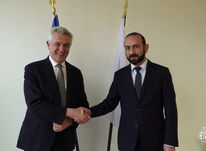 Встреча главы МИД РА с верховным комиссаром ООН по делам беженцев