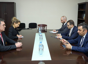 ՀՀ փոխարտգործնախարարը հանդիպել է ԵԱՀԿ Մինսկի խմբի Ֆրանսիայի համանախագահի հետ