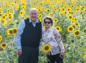 Կյանքը սկսում և շարունակվում է ձեզնով. 4-րդ նախագահ Արմեն Սարգսյանի շնորհավորանքը կանանց