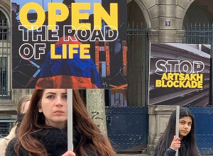 Ի պաշտպանություն Արցախի՝ Փարիզում բողոքի ակցիա է կազմակերպվել