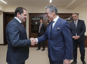 Պապիկյանը ընդունել է ՆԱՏՕ-ի նախկին գլխավոր քարտուղարին