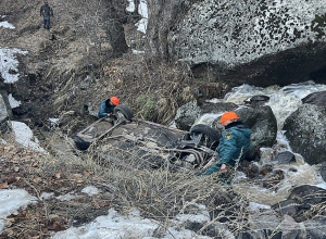 «Opel Astra Electric»-ը  դուրս է եկել երթևեկելի հատվածից և գլխիվայր շրջվել սելավատարը