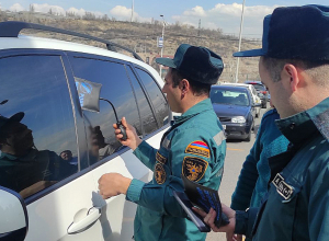 Երկու տարեկան երեխան արգելափակվել էր ավտոմեքենայում