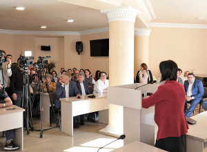 ԿԳՄՍ նախարարը ներկայացրել է Վ. Բրյուսովի անվան պետական համալսարանի ռեկտորի ժամանակավոր պաշտոնակատարին