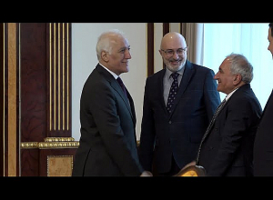 Նախագահն ընդունել է «Հայաստան հիմնադրամ Նիդերլանդներ» ատենապետ Հարություն Սիմոնյանին