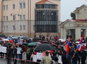 Արցախի շրջափակման 100-րդ օրը ՀՅԴ Արցախի երիտասարդական միությունը բողոքի ակցիա է անցկացրել