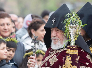 Ծաղկազարդի տոնը Մայր Աթոռ Սուրբ Էջմիածնում