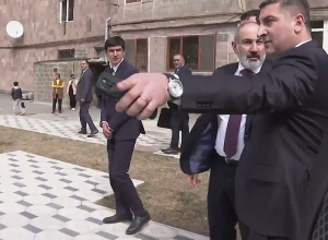 Վարչապետը ծանոթացել է «Թալին» ԲԿ վերակառուցման ընթացքին և շրջել Թալին քաղաքի նորակառույց պուրակով