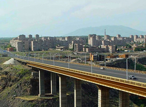 Ահազանգ է ստացվել, որ քաղաքացին փորձում է ցած նետվել Դավթաշենի կամրջից