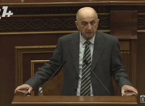 Մենք չենք խաբում, չենք թալանում եւ այս դատարկ աթոռները քաղաքական կոռուպցիայի հետեւանք են․Վ․Խաչատրյան