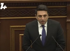 Господин премьер-министр, мы поддерживаем Вас, армянский народ поддерживает Вас: Симонян