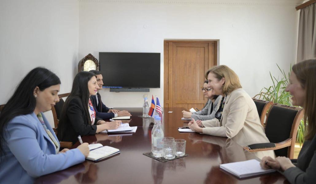 342904252_226175933428395_1381663092812818021_n