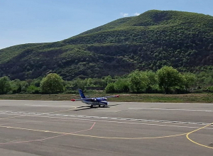 Самолёт успешно приземлился в аэропорту Капана