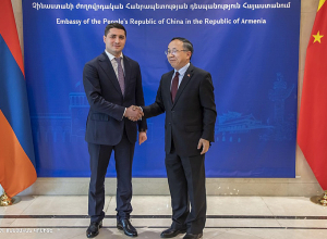ՀՀ քննչական կոմիտեի նախագահը հյուրընկալվել է Հայաստանում ՉԺՀ դեսպանատանը