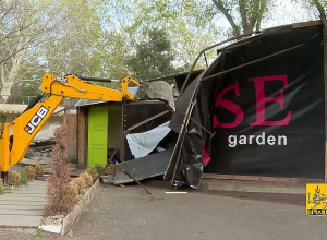 Ապամոնտաժվել են «Ջոսե գարդեն» և նախկին «Հին Հռոմ» սրճարանները. քաղաքապետարան