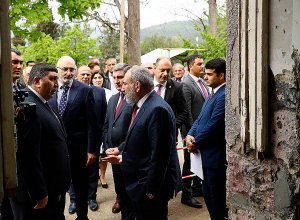 Փաշինյանը շարունակել է այցը Տավուշի մարզ ու ծանոթացել ենթակառուցվածքների զարգացման, դպրոցաշինության և այլ ծրագրերի ընթացքին