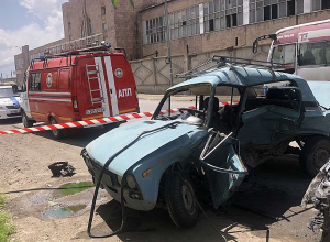 Այնթափ գյուղում  բախվել են «VAZ-2106» և «Mercedes-Benz» ավտոմեքենաները կա տուժած