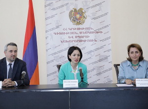 «Ձեր ամենամեծ գնահատանքը ձեր սաների հաջողությունն է». Ժաննա Անդրեասյանը պարգևատրել է պարարվեստի երախտավորներին