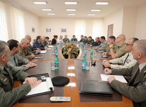 ՀՀ ՊՆ-ում դեսպանությունների ռազմական կցորդներին ներկայացվել են ադրբեջանական ագրեսիայի հետևանքները