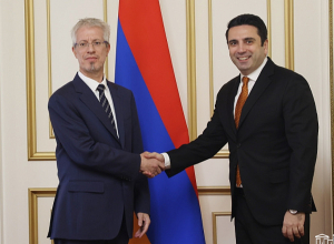 Ալեն Սիմոնյանը ընդունել է Կիպրոսի Հանրապետության արտակարգ եւ լիազոր դեսպան Կիպրոս Գիորգալիսին