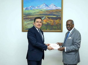 ԱԳ փոխնախարարը և ՀՀ-ում Պանամայի առաջին դեսպանն անդրադարձել են երկկողմ օրակարգի զարգացման հնարավորություններին