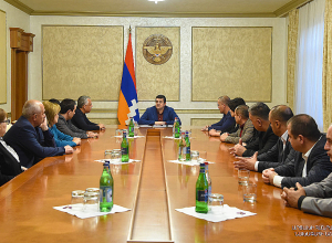 Արցախի նախագահը շարունակում է քաղաքական խորհրդակցությունները