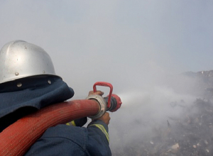 Նուբարաշենի աղբավայրի հրդեհաշիջման աշխատանքները շարունակվում են․ դեպքի վայրում աշխատում են 2 բեռնատար, 1 էքսկավատոր, 4 ջրատար