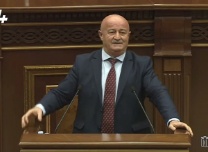 Не говорите, чтобы премьер-министр ушёл, он представляет народ: Агазарян