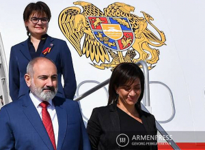 Премьер-министр Никол Пашинян прибыл в Молдову