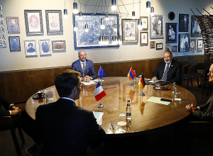 Քիշնևում տեղի է ունեցել Հայաստանի վարչապետի, Ֆրանսիայի նախագահի, Գերմանիայի կանցլերի, Եվրոպական խորհրդի նախագահի և Ադրբեջանի նախագահի հնգակողմ հանդիպումը