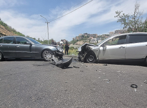 Ավտովթար Հրազդանի կիրճում