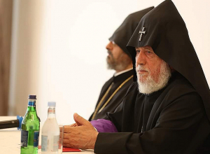 Մեր կոչումն է համարձակությամբ ահազանգել վտանգների մասին, դեմ կանգնել ազգային անդաստանում անարդարության դրսևորումներին․ Կաթողիկոս