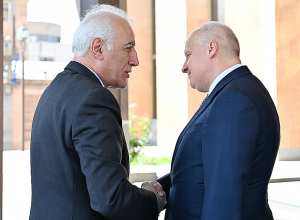 Նախագահ Վահագն Խաչատուրյանն այցելել է Հայաստանում ՌԴ դեսպանատուն