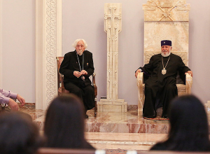 Կաթողիկոսն ընդունեց Դետրոյթի Սուրբ Հովհաննես Մկրտիչ եկեղեցու համայնքի անդամներին