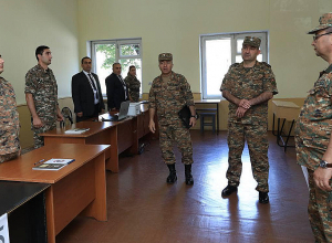 ՀՀ ԶՈւ ԳՇ պետ, գեներալ-մայոր Էդվարդ Ասրյանն այցելել է կենտրոնական հավաքակայան