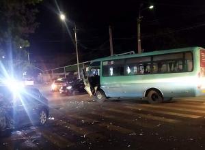 Ավտոբուսը վթարի է ենթարկվել
