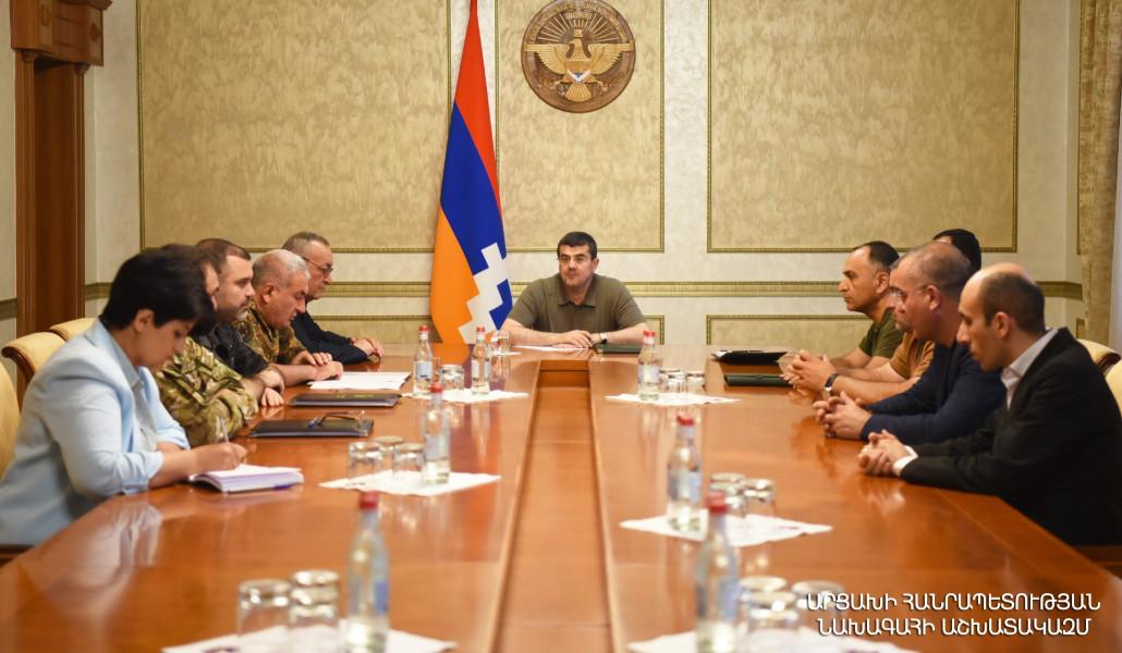 thumbnail_280623Khorhrdakcutyun