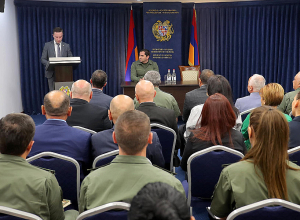 Սուրեն Պապիկյանը «Զինուժ մեդիա» պետական հիմնարկի զինծառայողների հետ արդյունքների ամփոփման հավաք-խորհրդակցություն է անցկացրել
