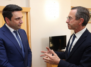 Միջազգային գործընկերներից ակնկալում ենք շարունակական աջակցություն ու կոնկրետ քայլեր. Ալեն Սիմոնյանը՝ Բրունո Ռըտայոյին