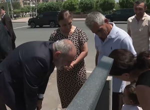 Հարգանքի տուրք՝ հանուն Հայրենիքի կյանքը նվիրաբերած հերոսների հիշատակին․ Փաշինյան