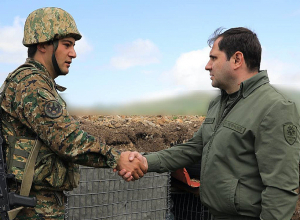 Սուրեն Պապիկյանն այցելել է առաջնագիծ