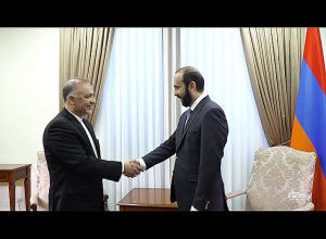 Արարատ Միրզոյանն Իրանի նորանշանակ դեսպանին է ներկայացրել Արցախում ստեղծված հումանիտար ճգնաժամը․