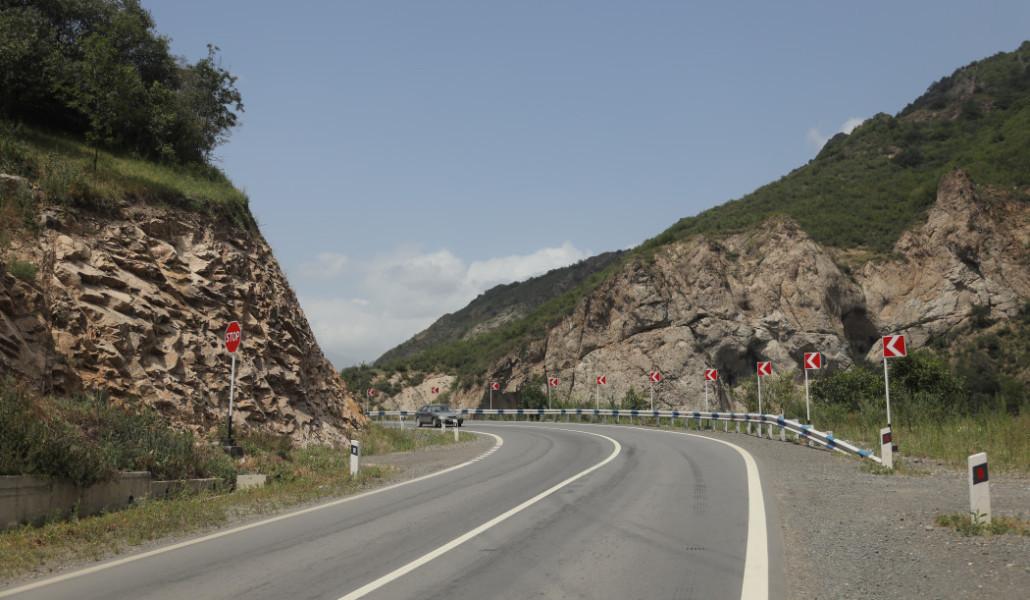 64be536d52d4e-DX4A2180